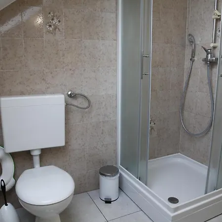 Family On Repecnik Farm In Gorje, Bled Apartamento